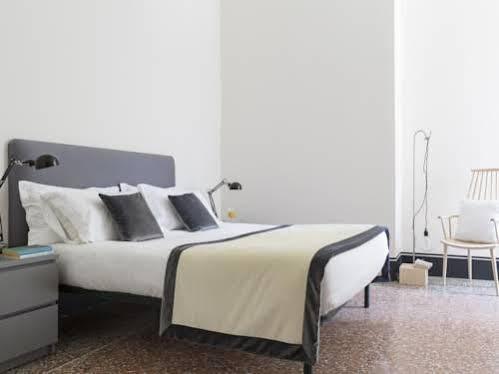 Garibaldi Suites Apartment Рим Екстериор снимка